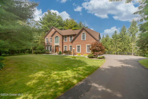 10 GULLANE DR, SLINGERLANDS, NY 12159 - Image 1