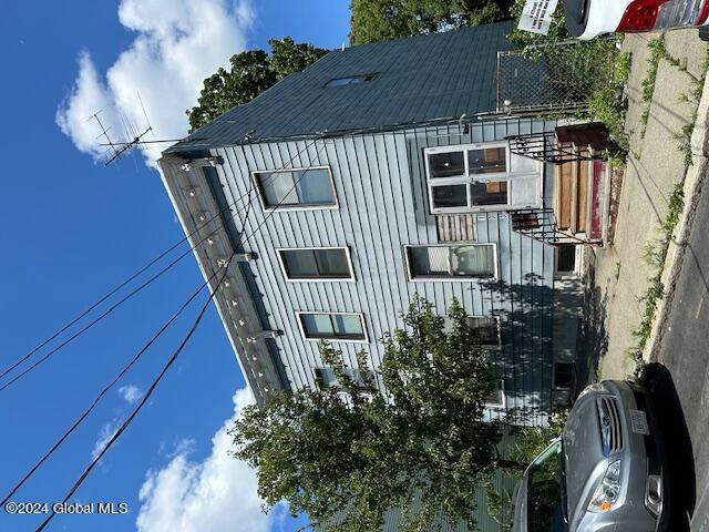 103 SHERMAN ST, ALBANY, NY 12206, photo 1 of 5