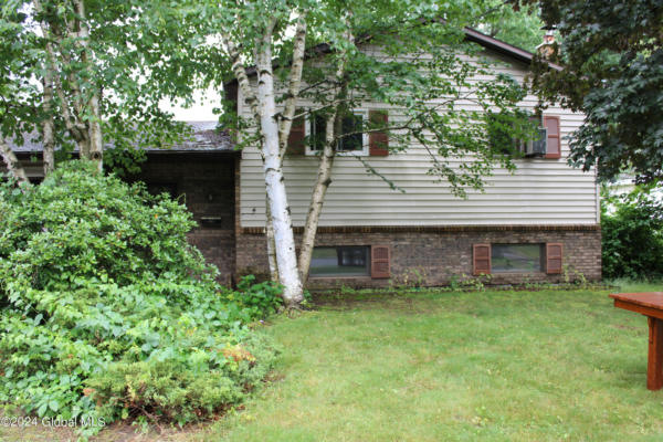 19 LAUNFAL ST, COLONIE, NY 12205 - Image 1